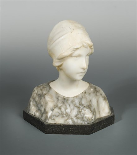 Lot 14 - An early 20th century carved marble and alabaster bust of a young maiden