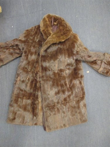 Lot 430 - A collection of fur jackets (3)