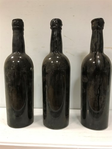 Lot 98 - Graham's vintage port 1955, 3 bottles, levels:...
