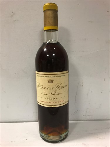Lot 30 - Chateau d'Yquem, Sauternes 1er Grand Cru 1959,...
