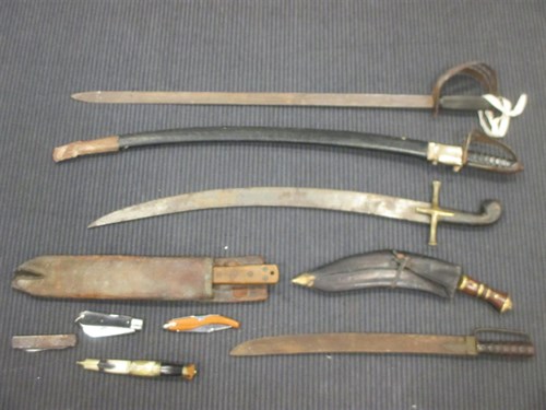 Lot 94 - Various swords and knives