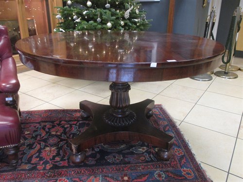 Lot 425 - A William IV rosewood circular pedestal...