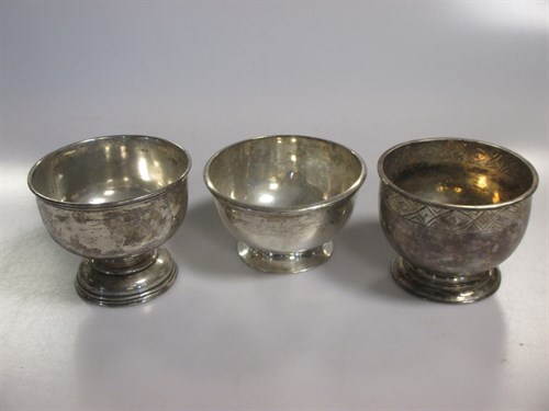 Lot 225 - An Irish silver sugar bowl together with two...
