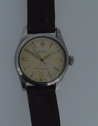 Lot 195 - Rolex - A mid-size steel 'Oyster' wristwatch