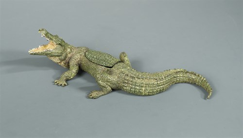 Lot 208 - A Bergman cold painted bronze of a crocodile