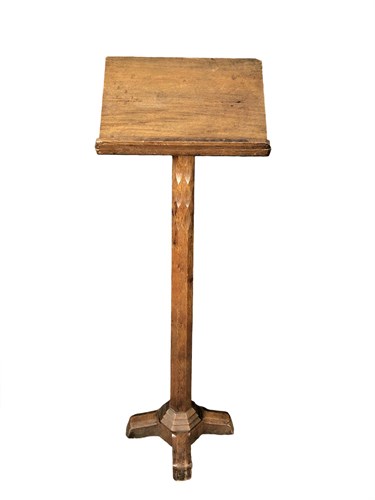 Lot 85 - A Gothic oak lectern