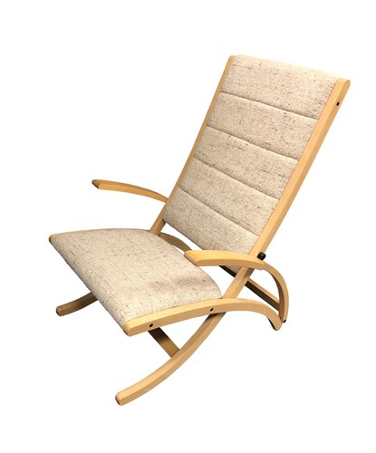 Lot 137 - A Danish design folding beech wood lounge chair