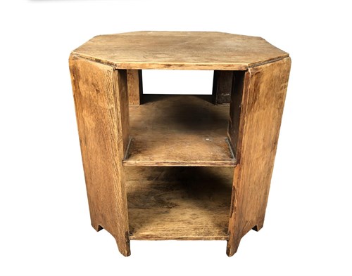 Lot 113 - A Heal's style Art Deco oak book table
