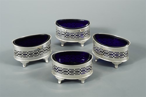 Lot 63 - A set of four Victorian silver open salts