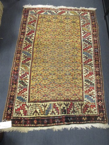 Lot 462 - A late 19th century/early 20th century rug...