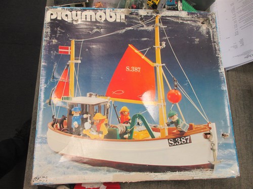 Lot 41 - Playmobil 3551 Fishing Trawler (boxed)...