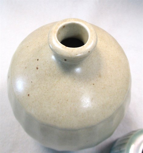 Lot 46 - David Leach (British, 1911-2005), a Lowerdown Pottery vase