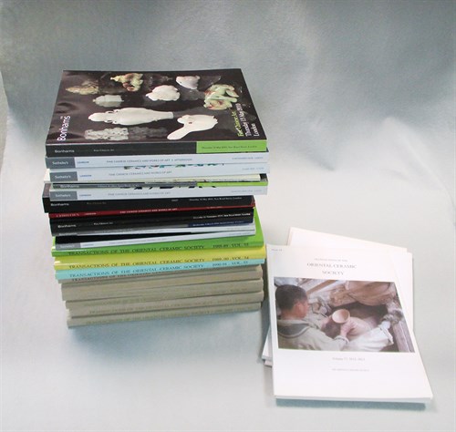 Lot 208 - A collection of Chinese art reference books and auction catalogues
