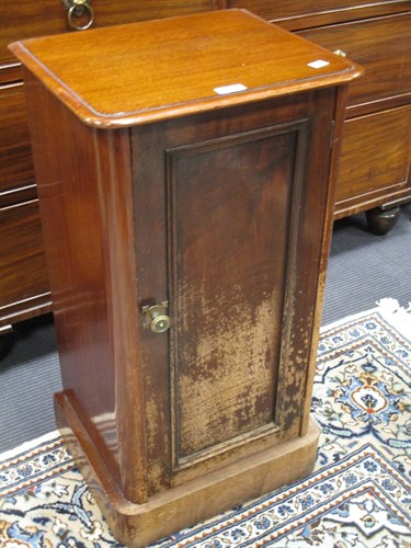 Lot 438 - An early 19th century square top tripod table...