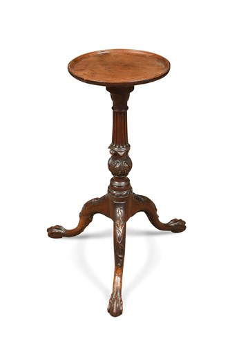 Lot 552 - A George III mahogany tripod table