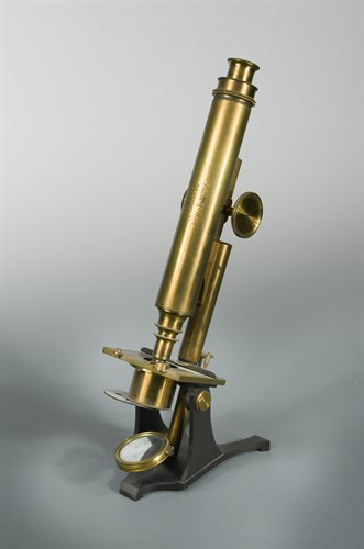 Lot 286 - A 19th century brass monocular microscope by Smith & Beck