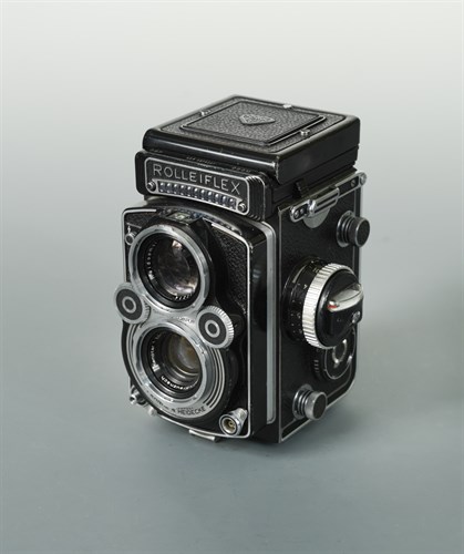 Lot 225 - Rolleiflex 3.5F TLR Camera with Schneider-Kreuznach Xenotar 75mm f/3.5 lens