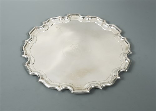 Lot 158 - Dublin - An Edward VII Irish silver salver