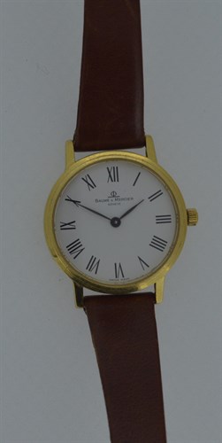Lot 173 - Baume et Mercier - A lady's 18ct gold 'Classima' wristwatch