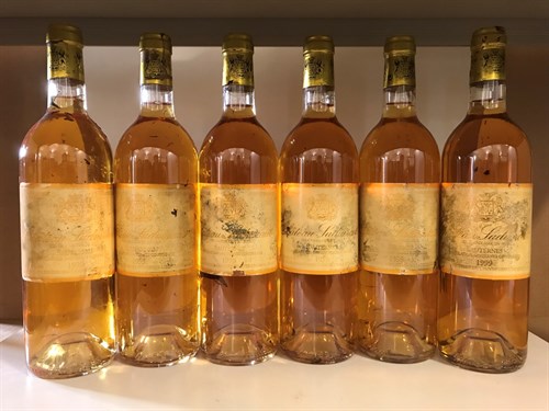 Lot 174 - Chateau Suduiraut, Sauternes 1er Cru 1999, 6...