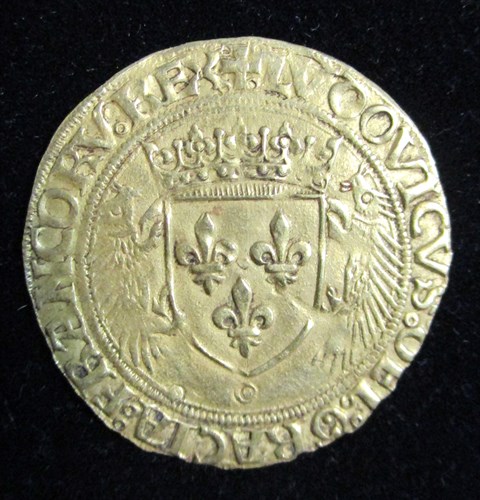 Lot 260 - France, Louis XII gold ecu d'or with porcupine F/VF 3.5g