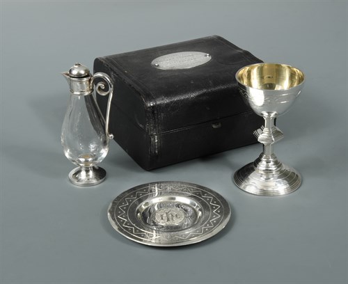 Lot 91 - A Victorian silver travelling communion set