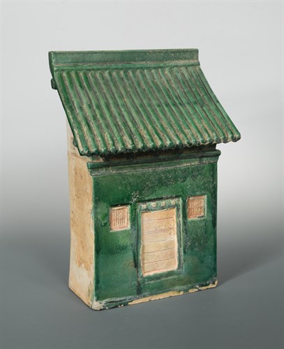 Lot 191 - A Ming dynasty model simple house