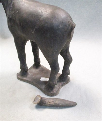 Lot 117 - A pair of Yuan or early Ming dynasty horses