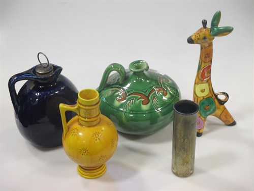 Lot 29 - A group of decorative figurines & vases