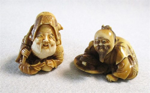 Lot 192 - A group of 16 signed netsuke, Meiji and Showa period