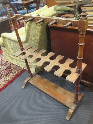 Lot 331 - A Regency mahogany boot rack