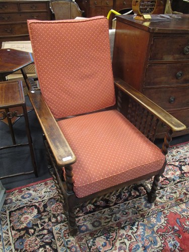 Lot 326 - An Edwardian reclining chair