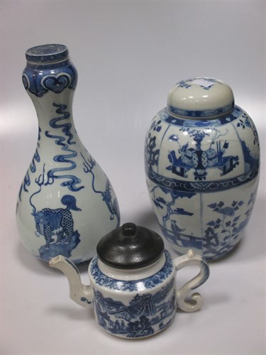 Lot 40 - Chinese vases and other ornaments etc