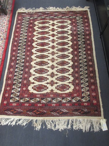 Lot 390 - A Bokhara rug 168 x 123cm