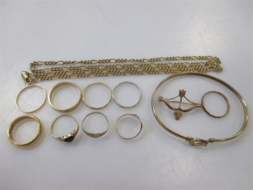 Lot 196 - A 9ct gold figaro link chain, a 9ct gold bow...