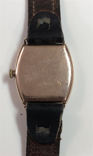 Lot 199 - Rolex - A 9ct gold gentleman's wristwatch