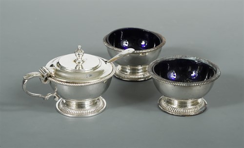 Lot 143 - A 20th century silver five piece condiment set