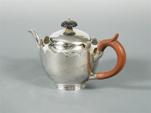Lot 159 - Dublin - A George V Irish silver bachelor's teapot