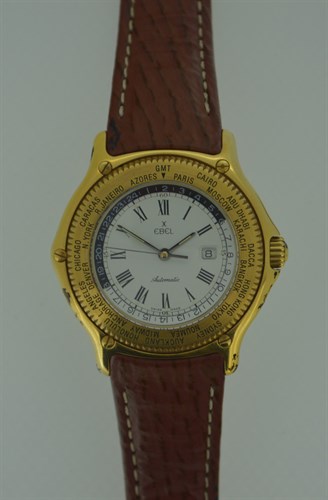 Lot 193 - Ebel - A gentleman's 18ct gold 'Voyager' wristwatch