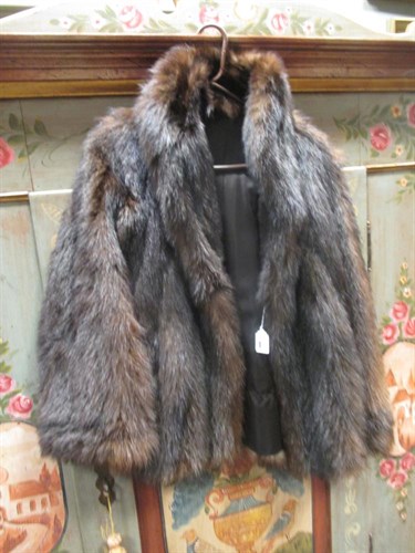 Lot 130 - A short fur coat