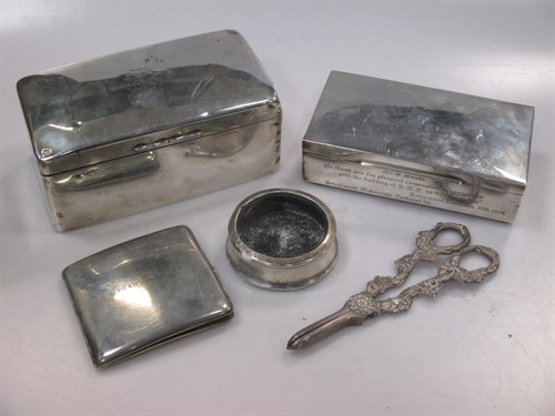 Lot 240 - A silver cigarette box, another Continental...