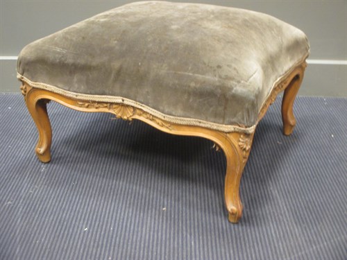 Lot 468 - A Louis XV style beechwood stool