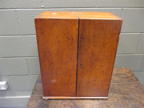 Lot 430 - An oak Elkington trophy cabinet
