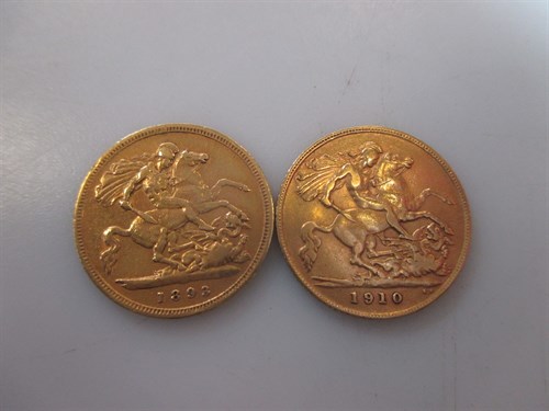 Lot 212 - Two half sovereigns