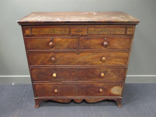 Lot 507 - A George IV mahogany chest of drawers 120 x...