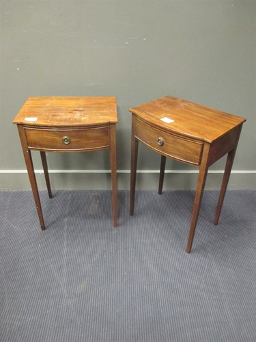 Lot 469 - A pair of bedside tables