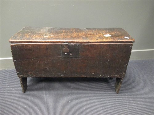 Lot 501 - A 17th century oak plank chest