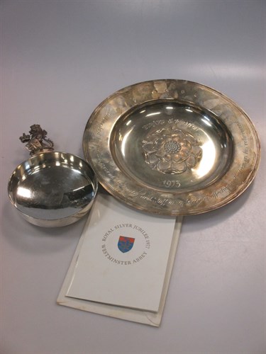 Lot 283 - A 1973 silver Alms dish, 25cm diameter, 19oz...