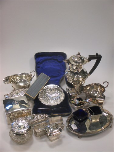 Lot 250 - An early 20th century silver backed dressing...