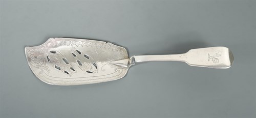 Lot 457 - Dublin - A Victorian silver fish slice